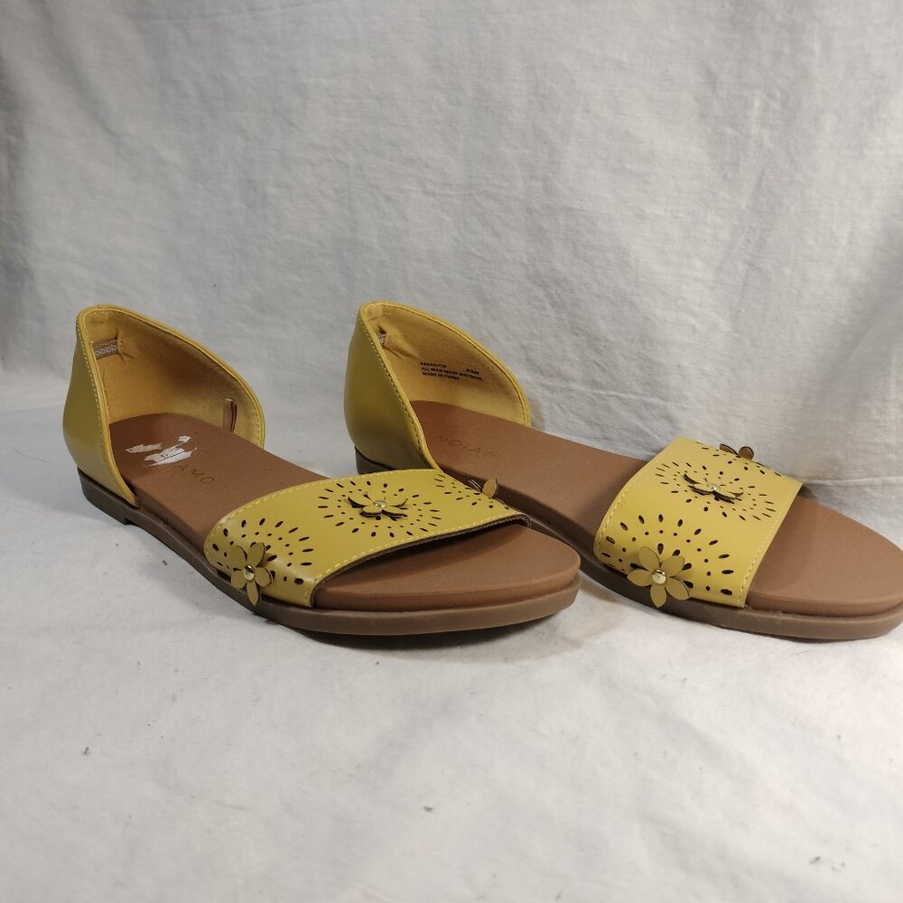 Andiamo Slip-on Flat Sandals - Picture 2 of 9
